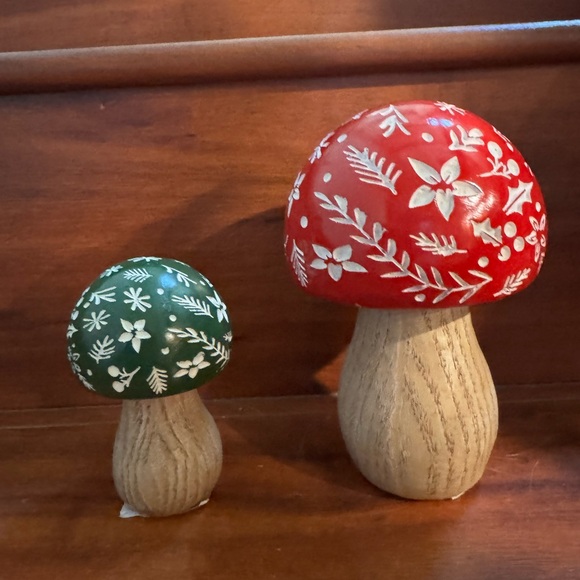 Festive Red and Green Mushroom Decor Set - Picture 2 of 2